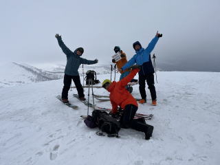 2025年4月5日(土)　ワイスホルン(1045m)　山スキーツアー
